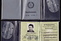 Wehrdienstausweis der NVA Vorschaubild